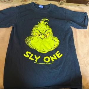 Grinch tee size small mens